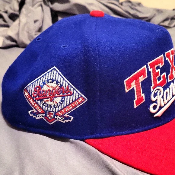 Texas Rangers Hat RARE - Picture 3 of 6